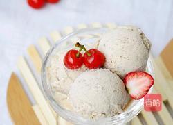 香蕉冰淇淋的做法图解1