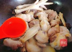 土豆炖鸡块的做法图解7