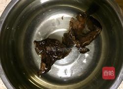 黑熊掌菌鲜笋土鸡汤的做法图解2