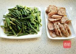 蒜薹炒腊肠的做法图解2