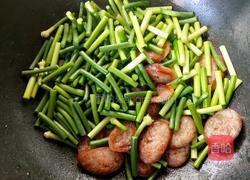 蒜薹炒腊肠的做法图解4