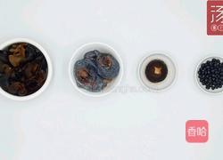 黑豆黑木耳炖乌鸡汤 补充天然雌激素的做法图解1