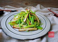 熏干炒香芹的做法图解11