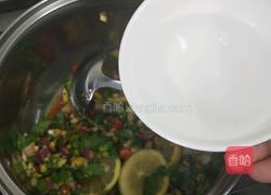 酸辣鸡爪的做法图解5