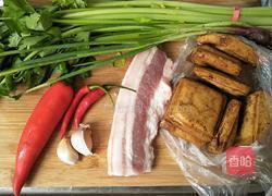 五花肉炒香干的做法图解1