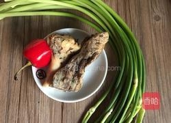 蒜苔炒腊肉的做法图解1