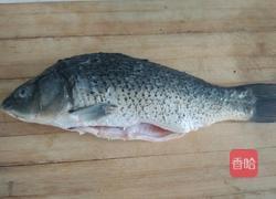 清蒸鲤鱼的做法图解1