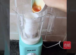 蜂蜜香蕉饮的做法图解5