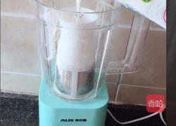 蜂蜜香蕉饮的做法图解4