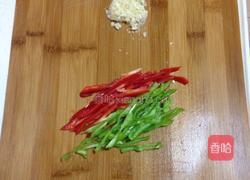 椒丝草鱼的做法图解3