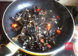 清炒木耳茼蒿的做法图解4