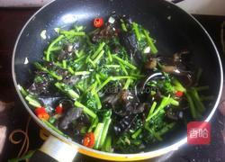 清炒木耳茼蒿的做法图解7