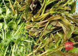 香椿芽拌豆腐的做法图解1