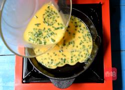 鲫鱼煎蛋的做法图解7