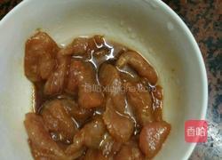 自制小米瘦肉鸡蛋蒸面的做法图解2