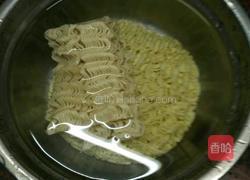 自制小米瘦肉鸡蛋蒸面的做法图解3