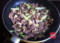 双椒鸭胗的做法图解5