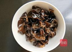 木耳拌黄瓜的做法图解2