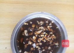 砂锅炖煮水饺的做法图解3