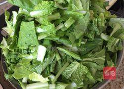 腌猪肉烩小白菜的做法图解2