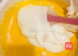 抹茶拉花戚风蛋糕的做法图解7