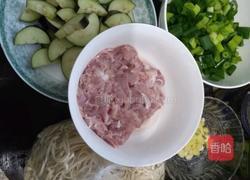 茄汁盖浇面的做法图解1