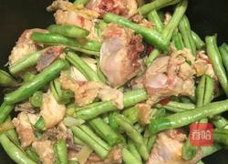 四季豆焖鸡肉的做法图解3