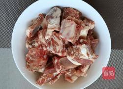 糖醋排骨的做法图解1