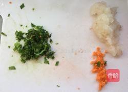 虾仁蛋卷的做法图解1