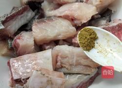香辣鱼块的做法图解3