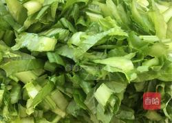 猪肉烩小白菜的做法图解1