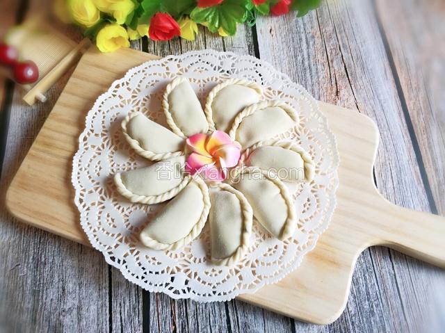 韭菜肉馅饺子（花边饺）