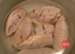 香蒜鸡翅的做法图解1