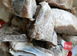 排骨炖豆角土豆的做法图解3