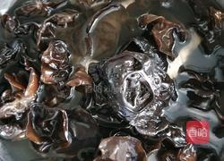 清炒木耳干豆腐的做法图解1