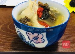 羊肚菌鸡汤的做法图解1