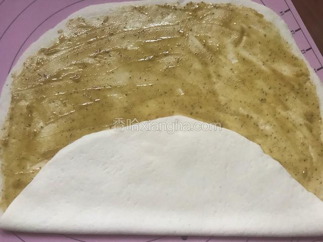 在三分之一处折进来