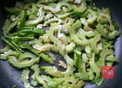 素炒苦瓜的做法图解8