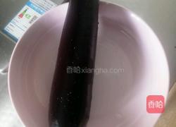 茄子炖土豆的做法图解1