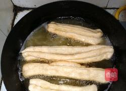 自做早餐油条的做法图解4