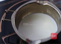 酸奶菠萝慕斯杯的做法图解5