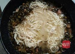 雪菜肉丝面的做法图解8