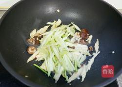 珍珠菇烩芹菜腐竹的做法图解7