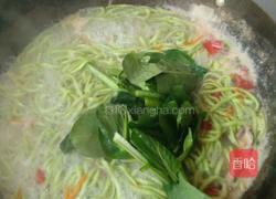 蔬菜汤面的做法图解5