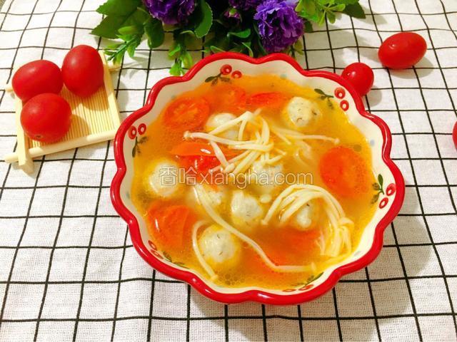 千禧果金针菇丸子汤