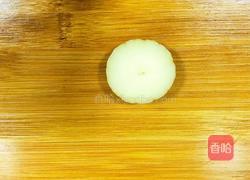 扁豆炒蒜肠的做法图解3