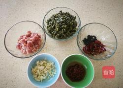 肉末酸豆角（酸豇豆）的做法图解1