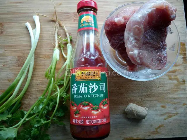 准备好锅包肉主料。