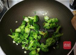 素炒西蓝花的做法图解5