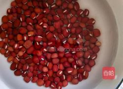 大米红小豆粥的做法图解2